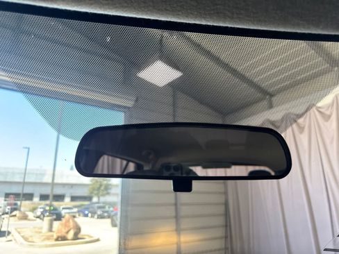 Used 2019 Nissan Kicks S FWD image 23