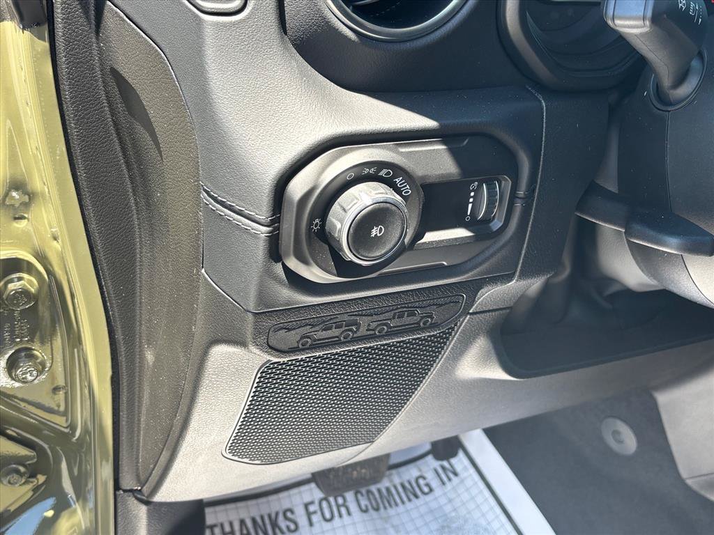 New 2026 Jeep Wrangler Unlimited Sahara AWD/4WD image 7