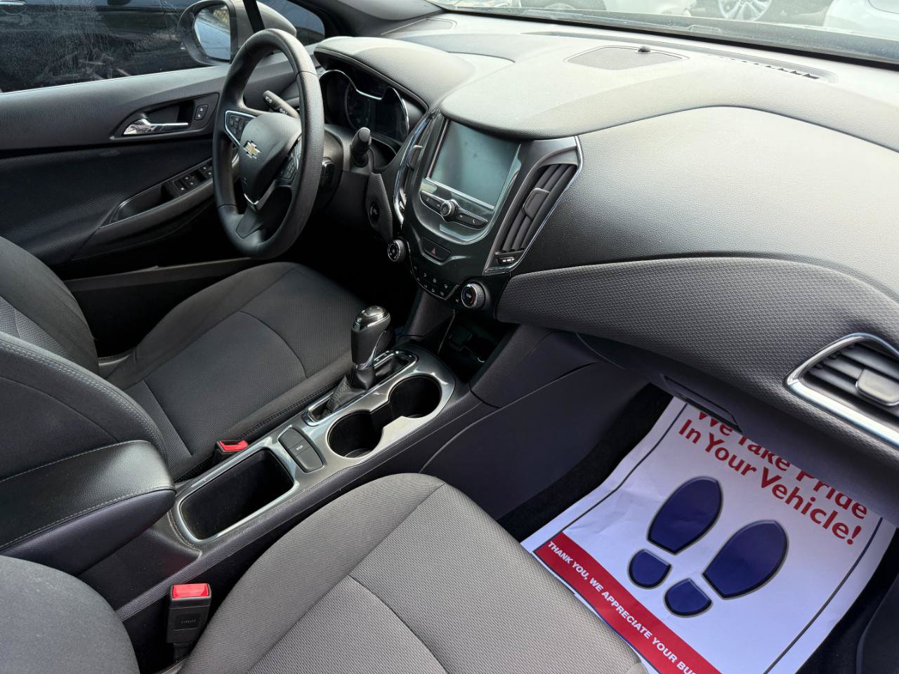 Used 2018 Chevrolet Cruze LT w/ Convenience Package FWD image 54