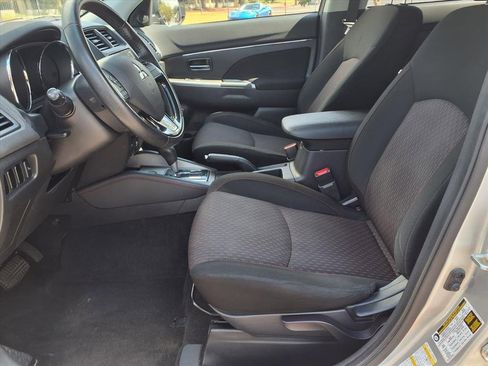 Used 2019 Mitsubishi Outlander Sport SE image 8