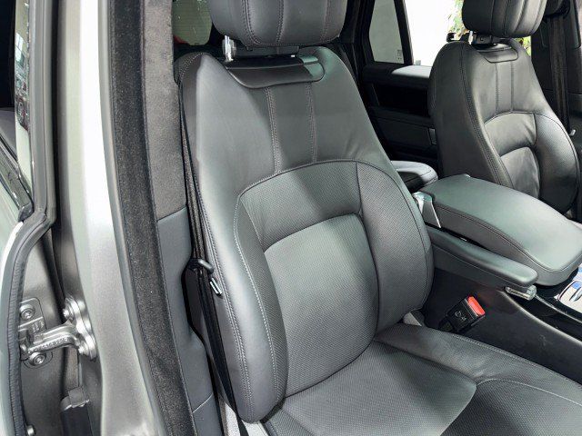 Used 2020 Land Rover Range Rover HSE AWD/4WD image 58