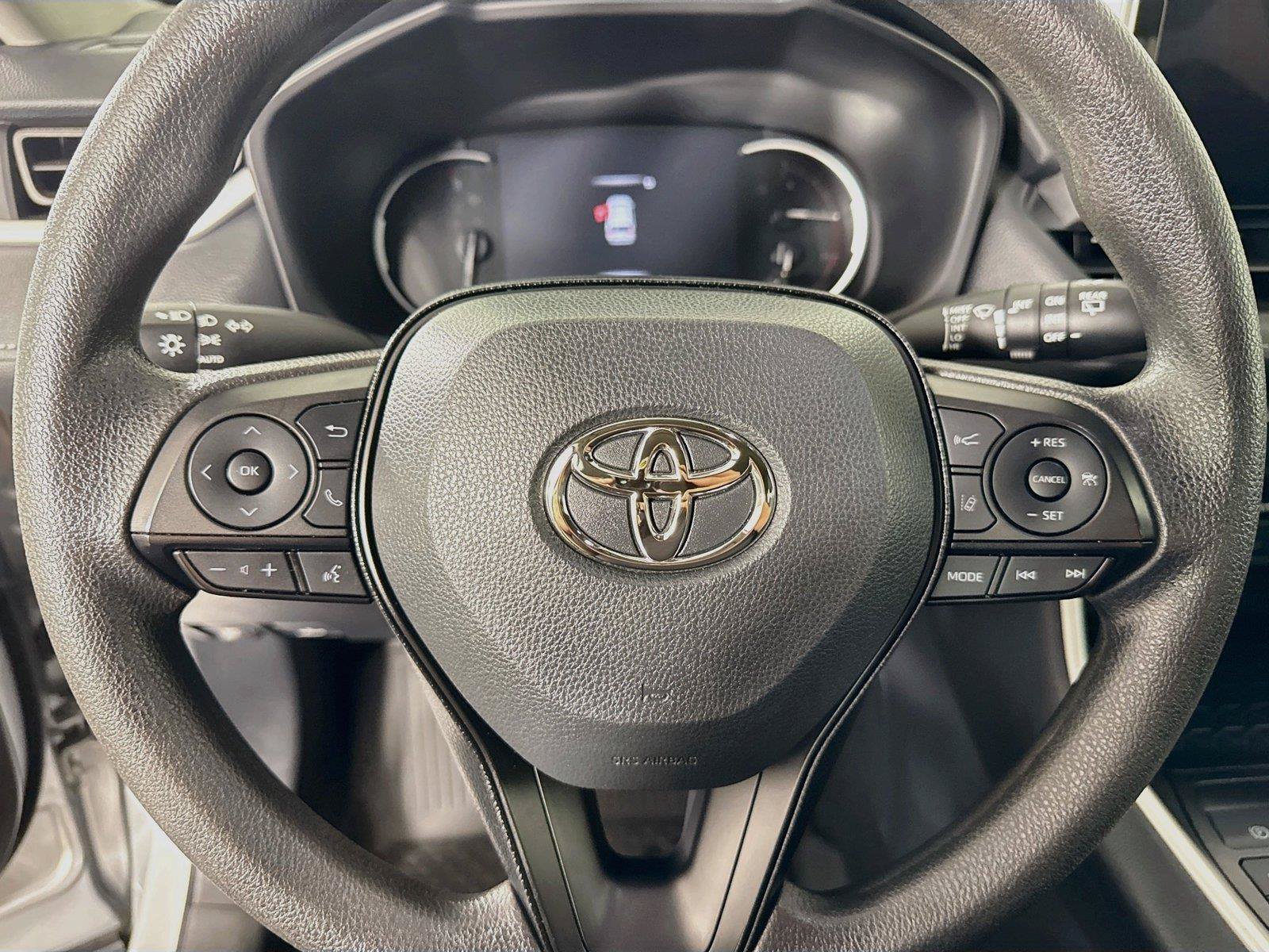 Certified 2025 Toyota RAV4 XLE AWD/4WD image 16