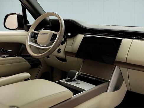 Used 2025 Land Rover Range Rover Autobiography image 36