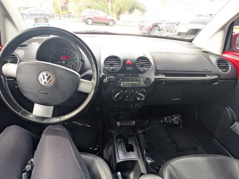 Used 2008 Volkswagen Beetle SE image 9