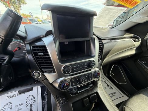 Used 2017 Chevrolet Suburban LT image 55