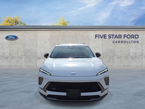 Used 2024 Buick Envision Sport Touring image 3