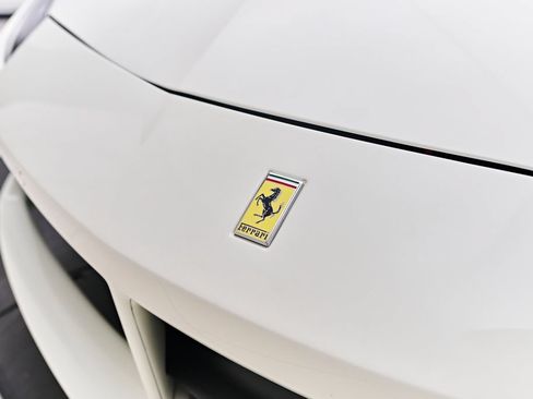 Used 2019 Ferrari 488 Spider RWD image 23