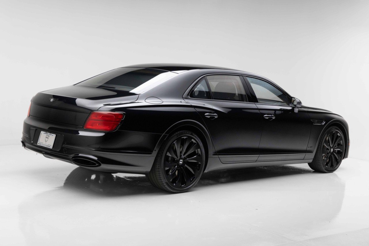 Used 2022 Bentley Flying Spur W12 AWD/4WD image 11