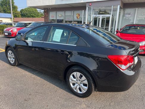 Used 2012 Chevrolet Cruze LS w/ Connectivity Package FWD image 12