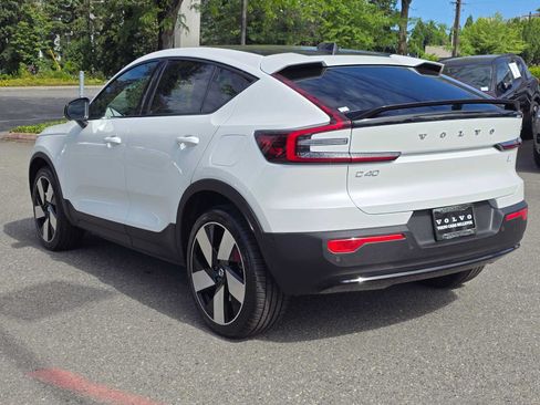 Certified 2023 Volvo C40 P8 Recharge Ultimate AWD/4WD image 6