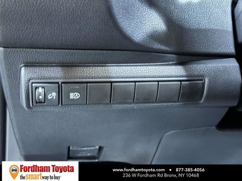Certified 2021 Toyota Corolla LE FWD image 19