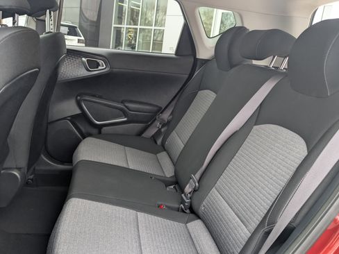 Used 2020 Kia Soul S FWD image 10