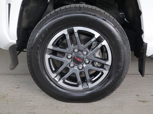 Used 2024 Toyota Tacoma TRD Sport w/ TRD Sport Upgrade Package AWD/4WD image 29