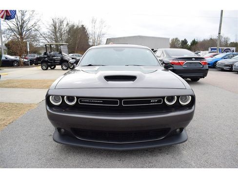 Used 2020 Dodge Challenger GT image 8