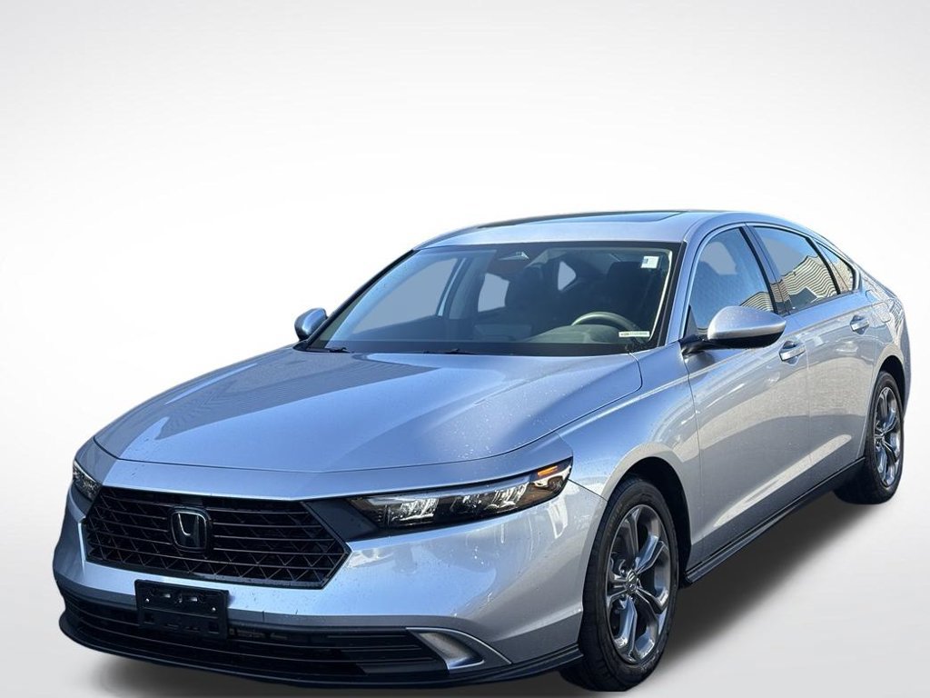 Used 2024 Honda Accord EX image 2