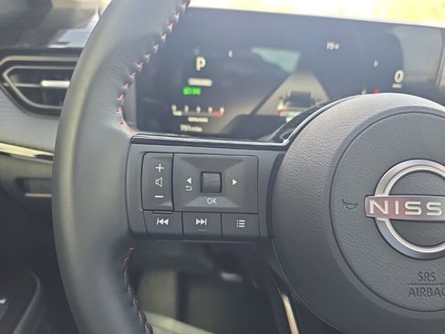 Certified 2025 Nissan Kicks SR image 20
