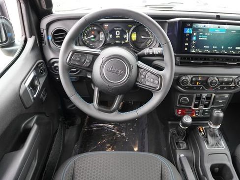 Certified 2025 Jeep Wrangler Unlimited Rubicon 4xe w/ Safety Group image 19