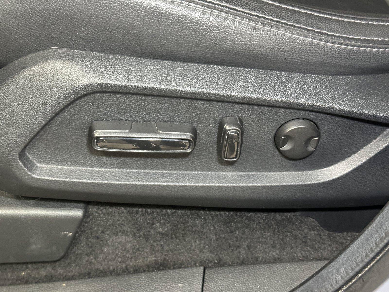Certified 2024 Honda Pilot Touring image 23