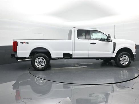 New 2026 Ford F250 XLT image 8