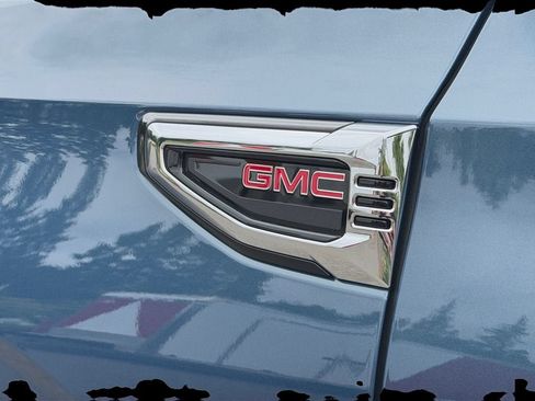 Used 2025 GMC Yukon XL Elevation AWD/4WD image 35
