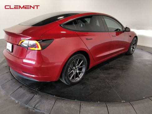 Used 2023 Tesla Model 3 Standard Range image 5