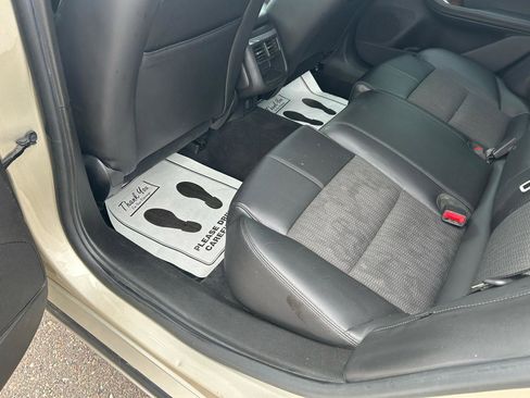 Used 2014 Chevrolet Impala LT w/ Convenience Package FWD image 9