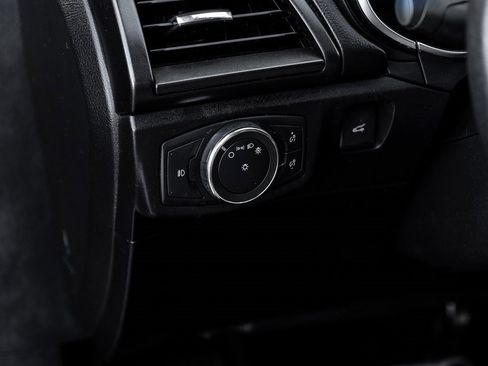 Used 2017 Ford Fusion Titanium image 40