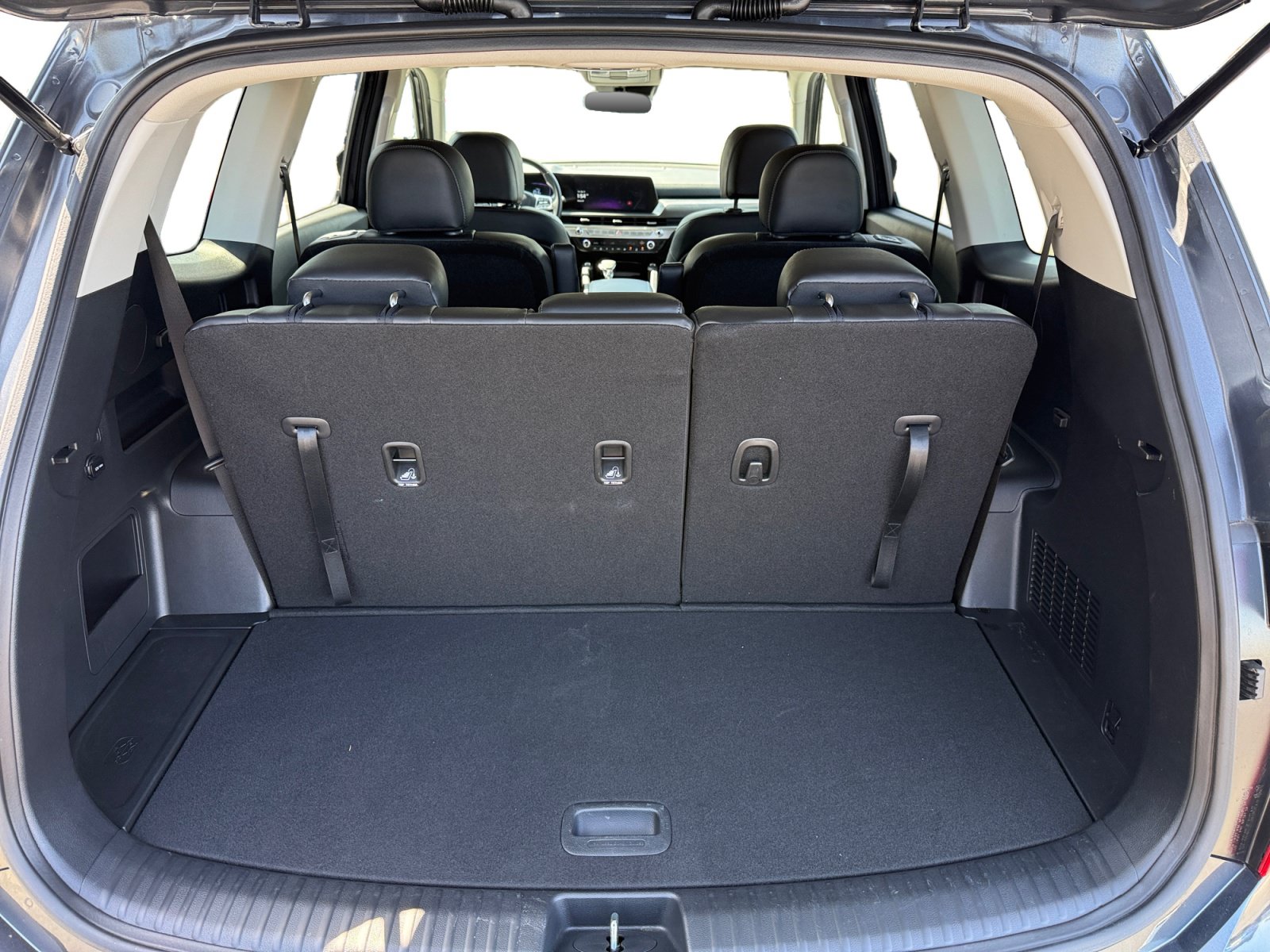 Used 2024 Kia Telluride S FWD image 17