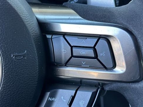 Used 2021 Ford Mustang Shelby GT500 w/ Technology Package image 27