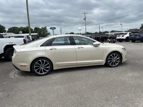 Used 2018 Lincoln MKZ Select w/ Technology Package AWD/4WD image 16