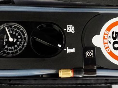 Used 2018 Tesla Model X 75D image 37