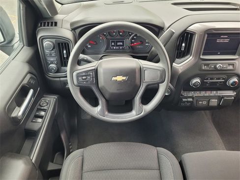 Used 2024 Chevrolet Silverado 1500 Custom image 14