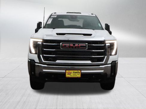New 2026 GMC Sierra 3500 SLT image 2