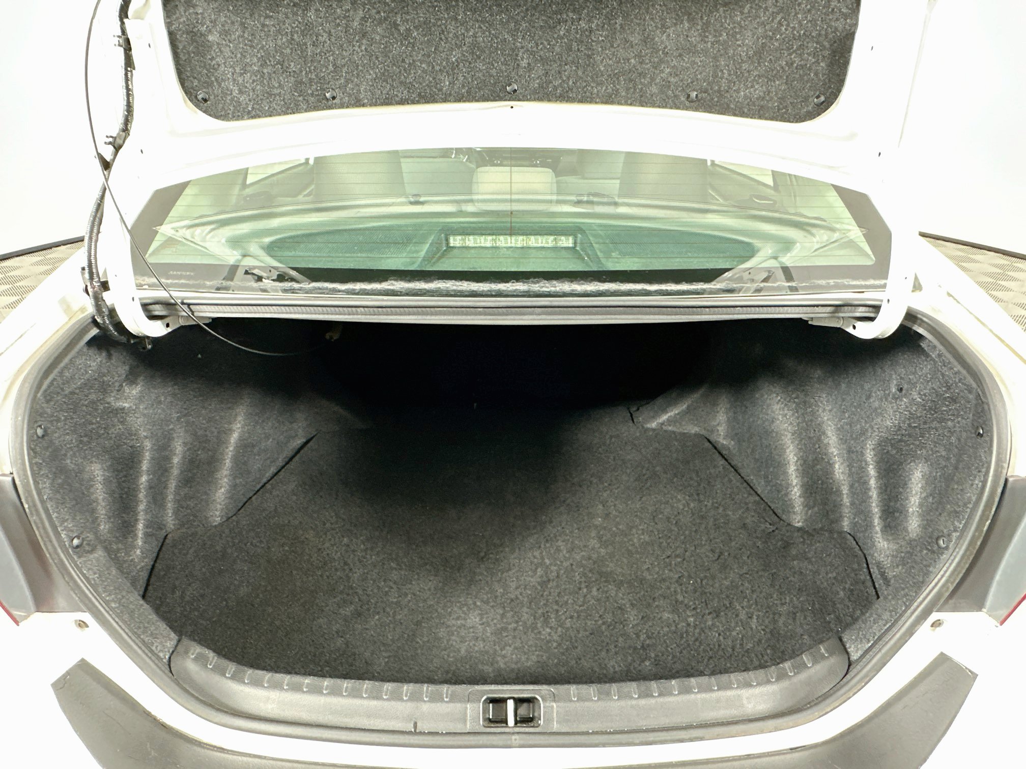 Used 2014 Toyota Corolla L FWD image 26