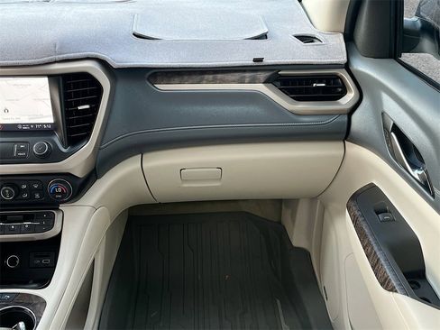Used 2023 GMC Acadia Denali w/ Denali Ultimate Package image 25