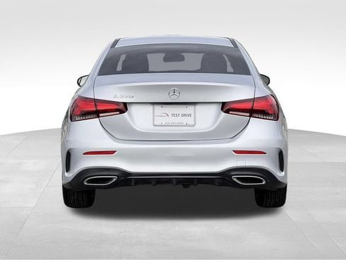 Used 2020 Mercedes-Benz A 220 w/ AMG Line image 4