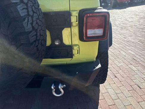 Used 2022 Jeep Wrangler Unlimited Sport w/ Xtreme Recon 35" Tire Package AWD/4WD image 20
