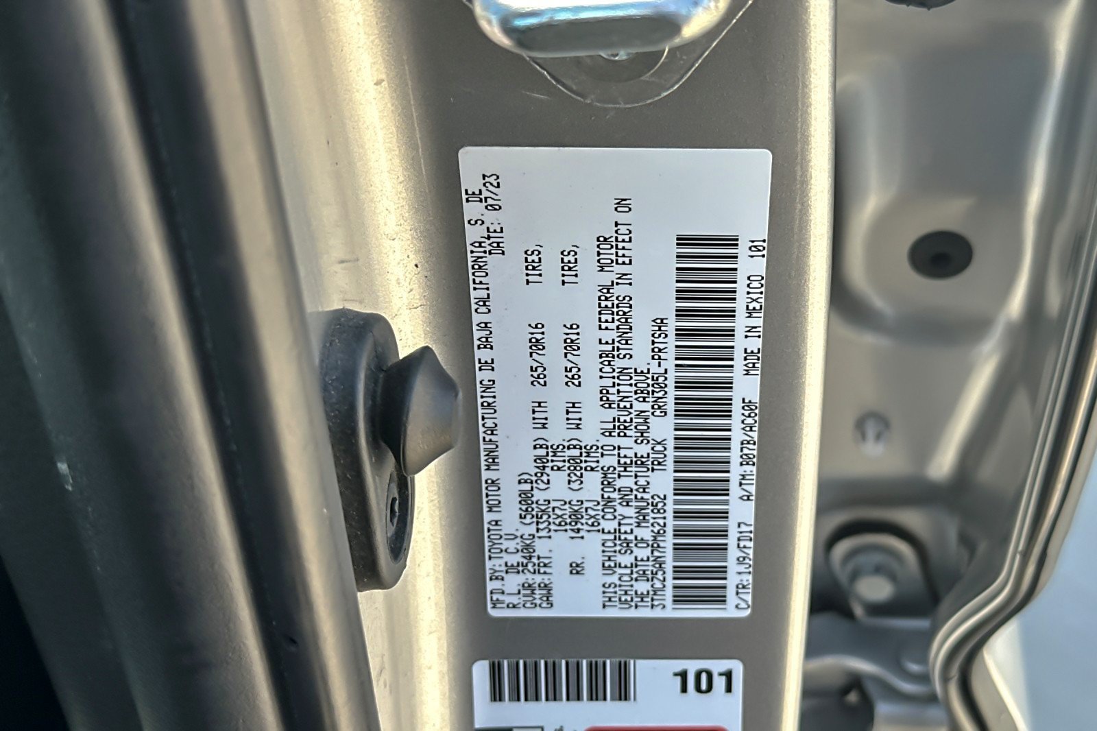 Certified 2023 Toyota Tacoma TRD Off-Road AWD/4WD image 26