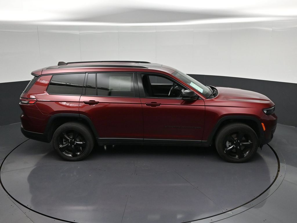 Used 2023 Jeep Grand Cherokee L Laredo AWD/4WD image 20