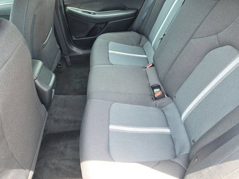Used 2022 Hyundai Sonata SE FWD image 12