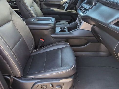 Certified 2024 GMC Yukon XL SLT RWD image 27