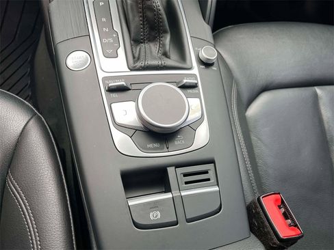 Used 2018 Audi A3 2.0T Premium Plus w/ Premium Plus Package image 30