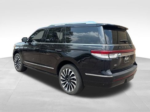 Used 2023 Lincoln Navigator Black Label AWD/4WD image 5