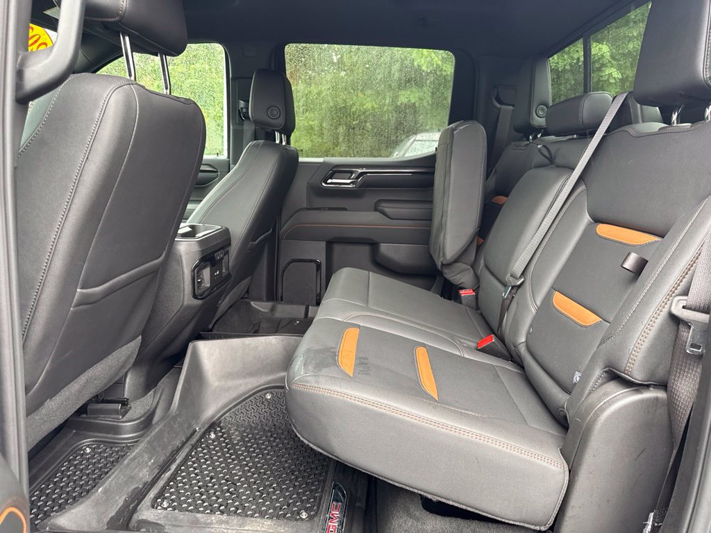 Used 2024 GMC Sierra 1500 AT4 w/ AT4 Preferred Package AWD/4WD image 13
