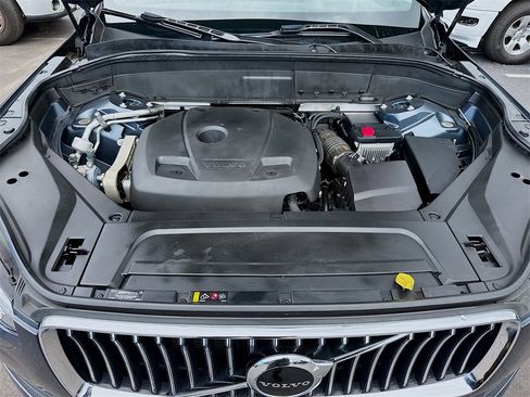Used 2022 Volvo XC90 T6 Momentum image 35