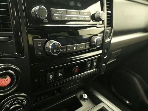 Used 2021 Nissan Titan PRO-4X w/ Pro-4x Convenience Package AWD/4WD image 19