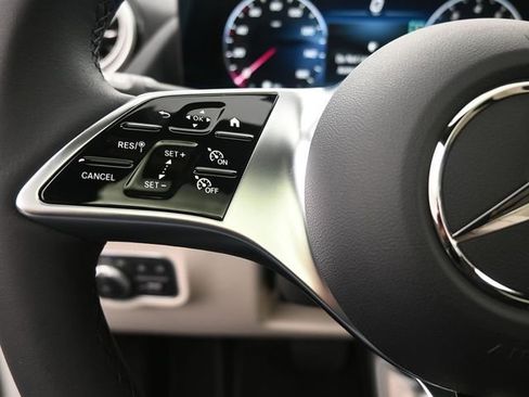 New 2026 Mercedes-Benz GLA 250 image 2