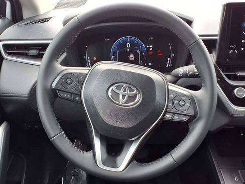 Used 2026 Toyota Corolla Cross LE FWD image 19