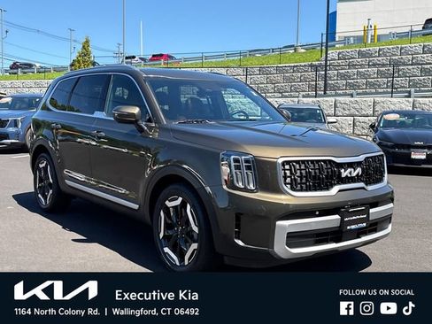 Used 2023 Kia Telluride EX AWD/4WD image 5