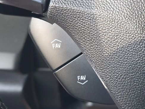 Used 2020 Chevrolet Camaro LT image 19